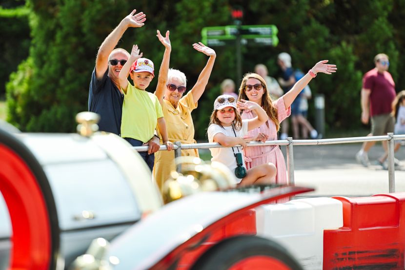 Motoring Parades at Beaulieu